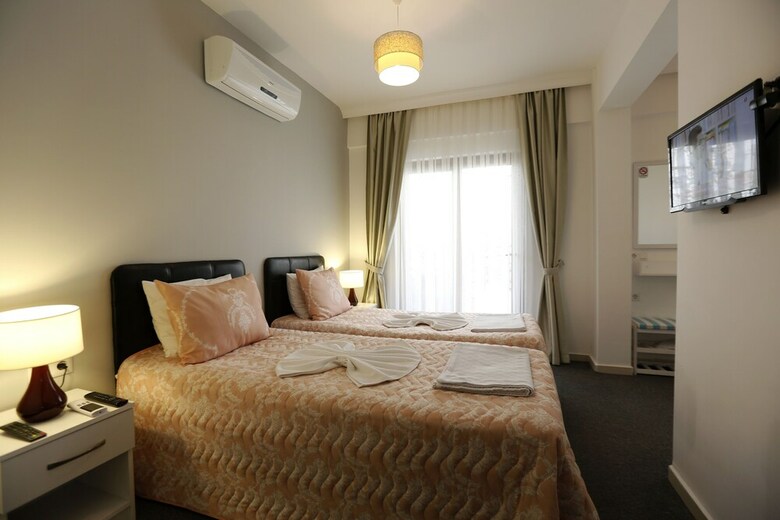 Himm Hotel