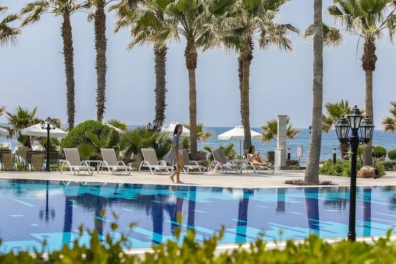 Aquamare Beach Hotel & Spa
