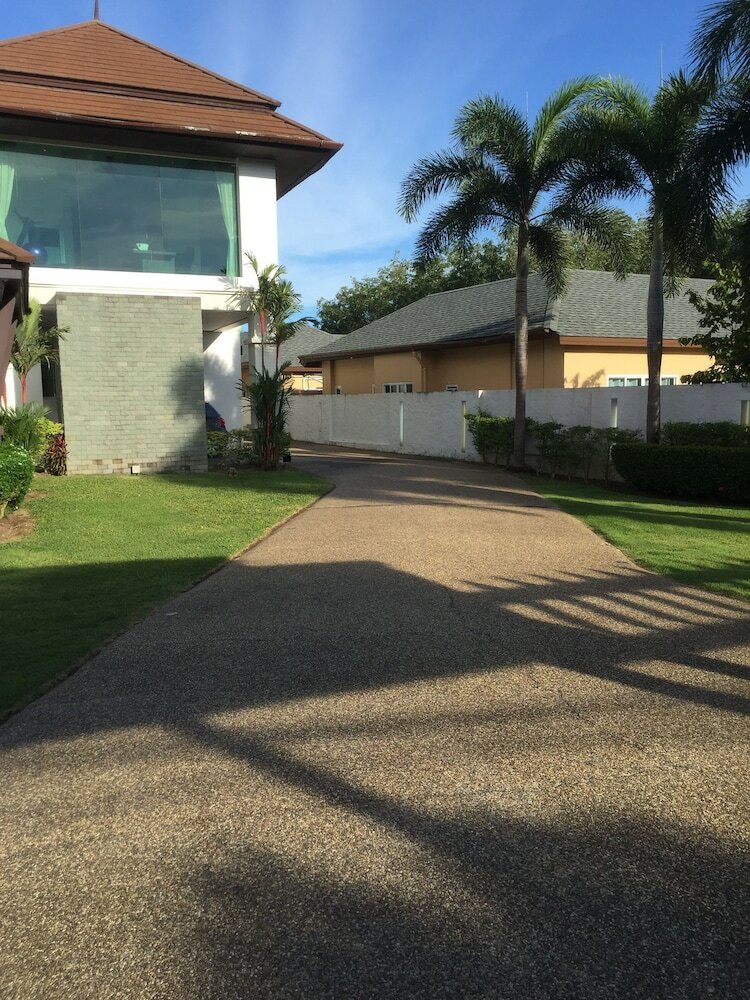 Villa Solitude