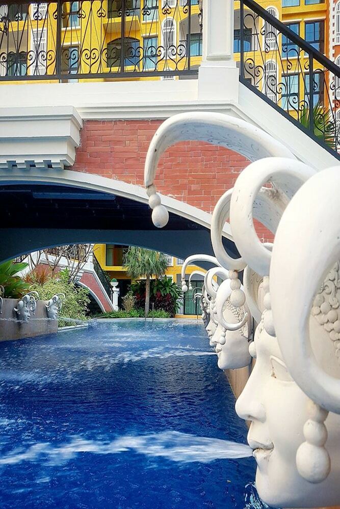 Hotel The Symphony Suites Pattaya