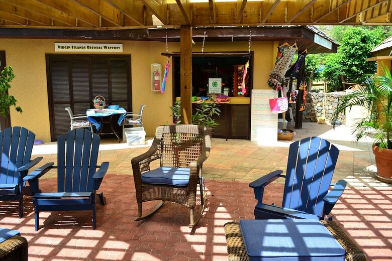 Hotel Emerald Beach Resort