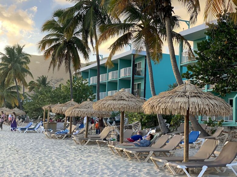Hotel Emerald Beach Resort