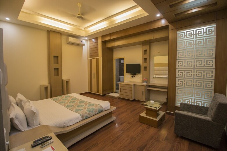 Hotel The India Benares