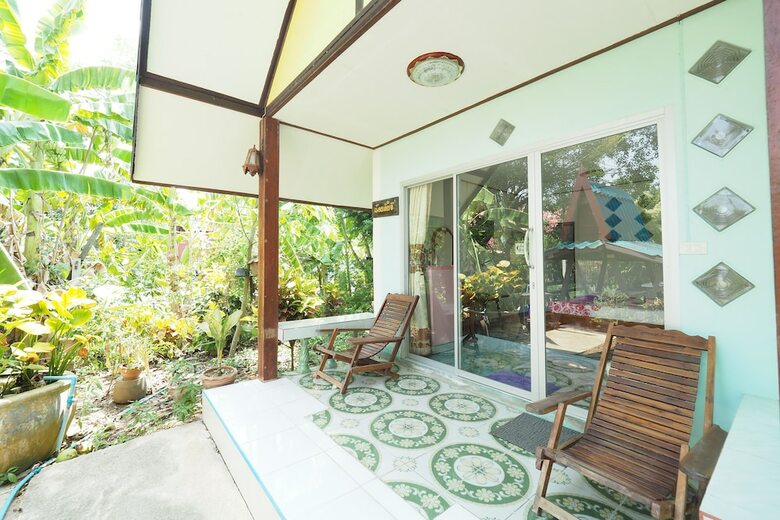 Hotel Baan Suanjarean Resort