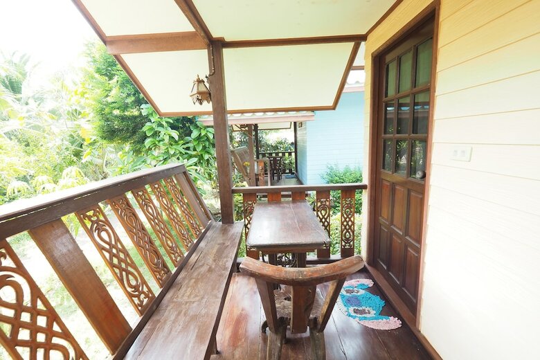 Hotel Baan Suanjarean Resort