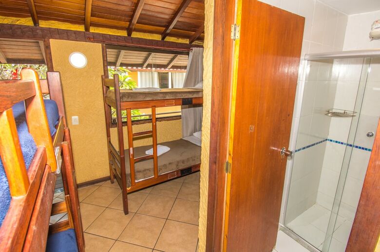 Hostal Bamboo B�zios Hostel