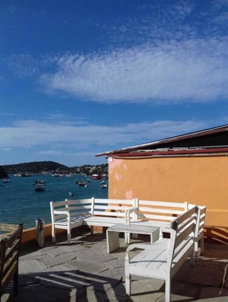 Hostal Bamboo B�zios Hostel