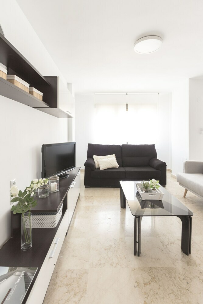 Surtrip Apartamentos - San Ant�n