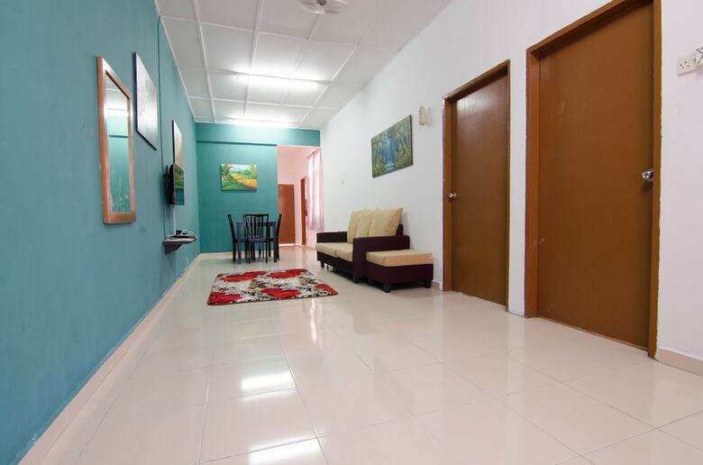 Bed & Breakfast Anggerik Residence