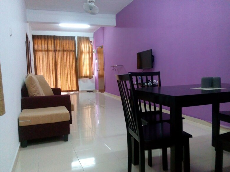 Bed & Breakfast Anggerik Residence