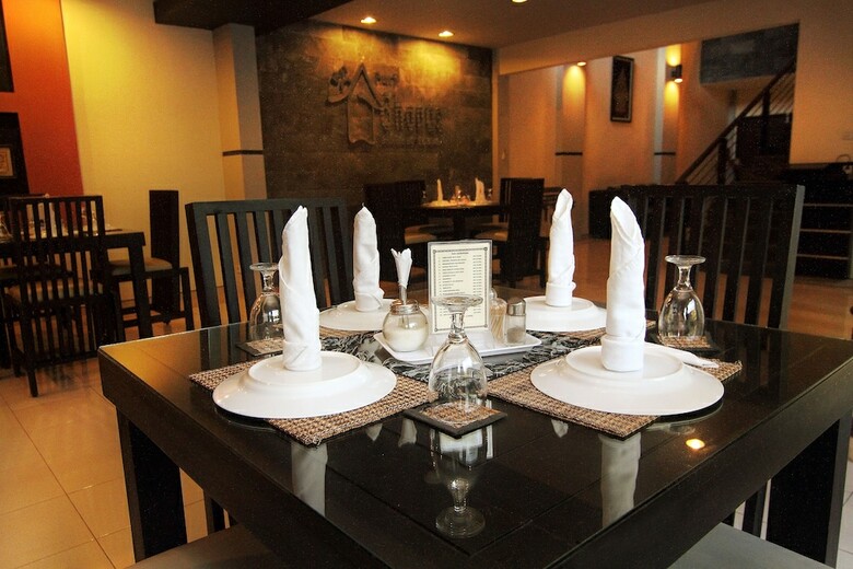 Puri Chorus Hotel