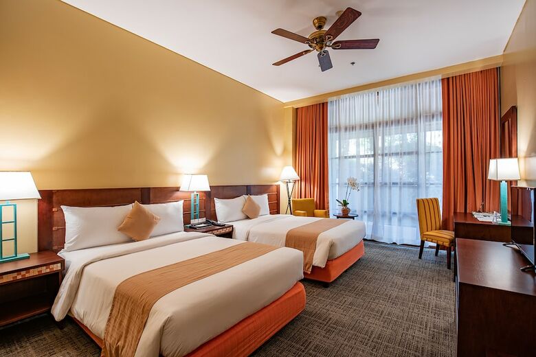 Hotel The Forest Lodge At Camp John Hay
