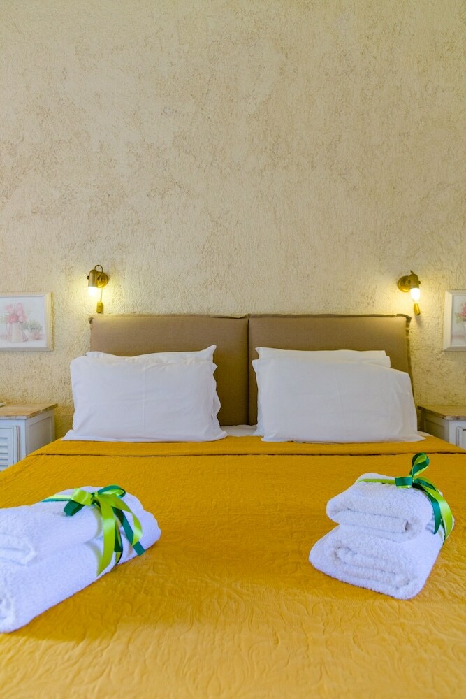 Panas Hotel