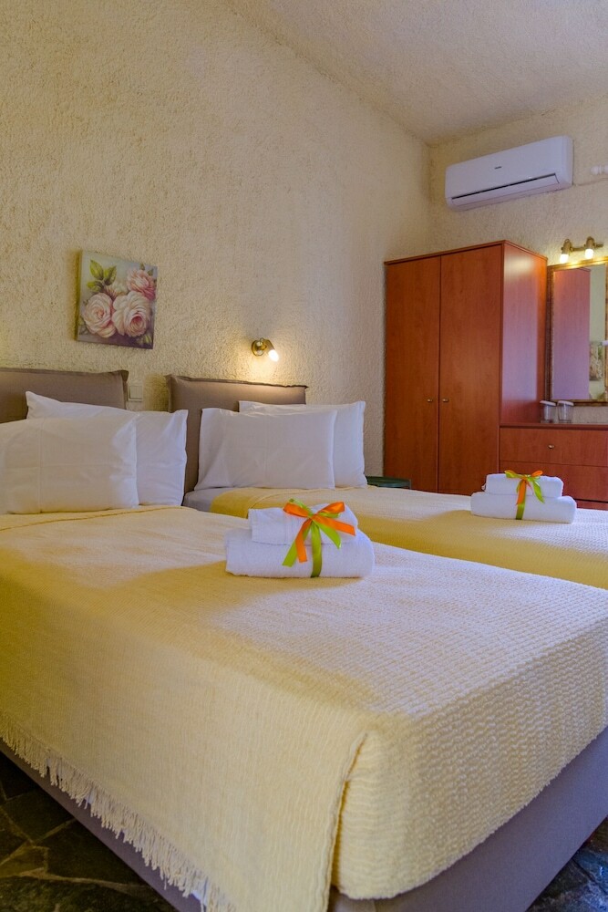 Panas Hotel
