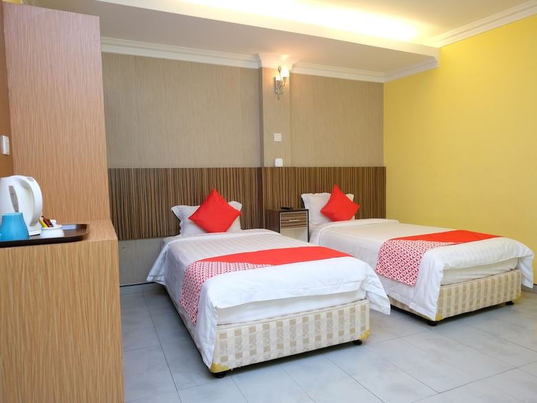Oyo 558 Rayyan Soffea Hotel