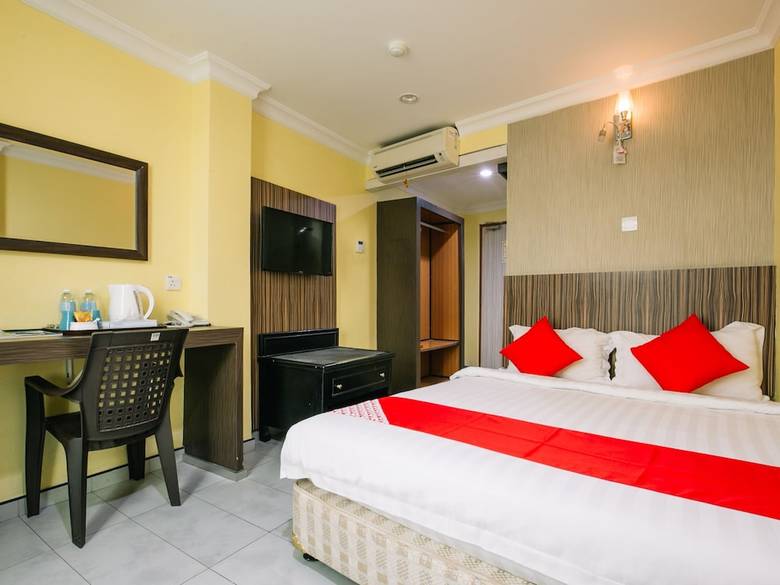 Oyo 558 Rayyan Soffea Hotel