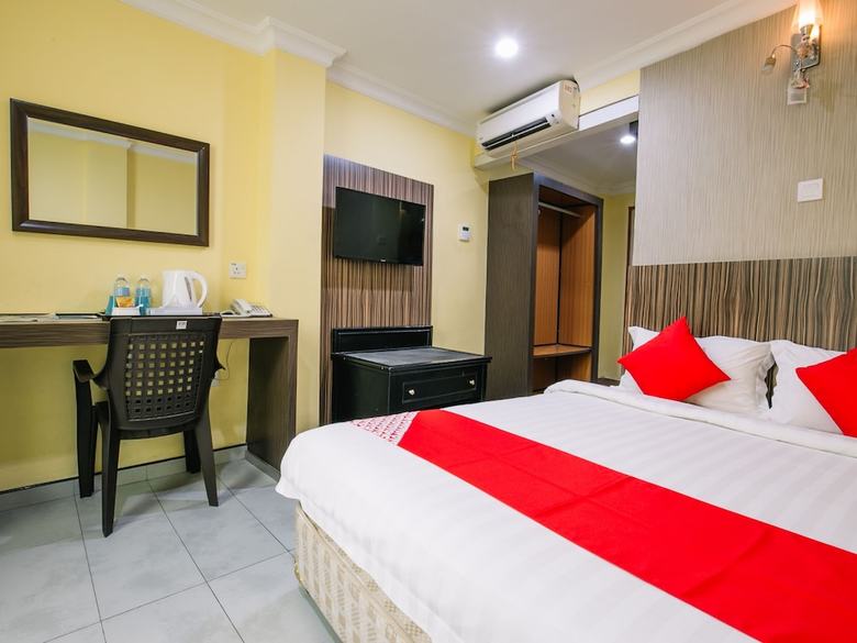 Oyo 558 Rayyan Soffea Hotel