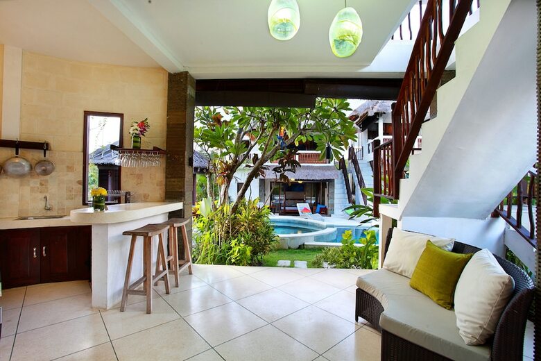 Bed & Breakfast Hill Dance Bali American Hotel
