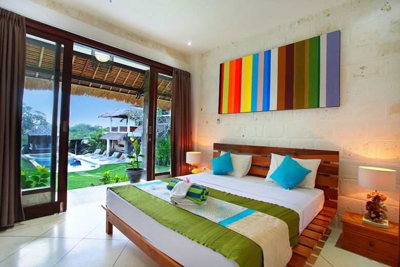 Bed & Breakfast Hill Dance Bali American Hotel