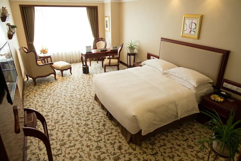 Enrichee Gloria Plaza Hotel Qingdao