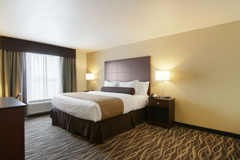Hotel Cobblestone Inn & Suites - Menomonie