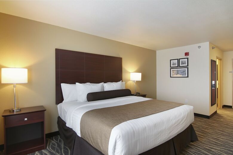 Hotel Cobblestone Inn & Suites - Menomonie