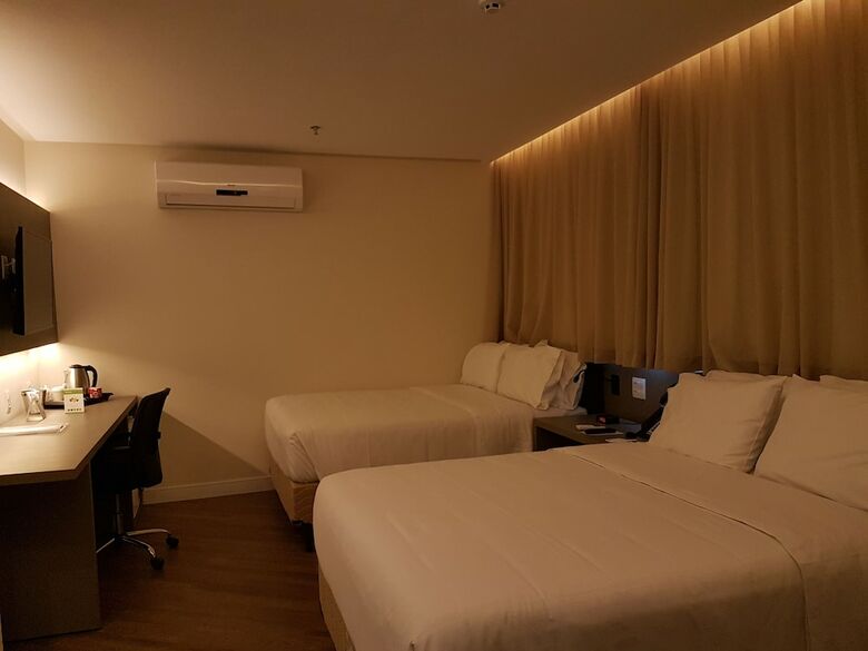 Hotel Holiday Inn Goiania