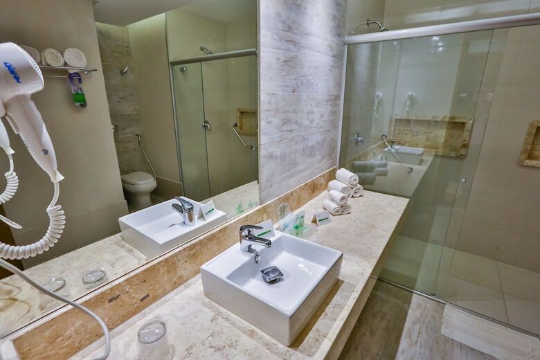 Hotel Holiday Inn Goiania