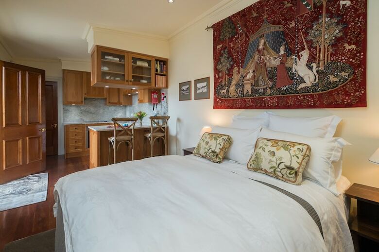 The Old Bank Boutique Hotel