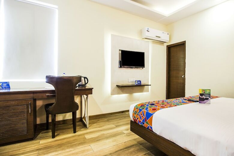 Fabhotel Royal Plaza Zirakpur
