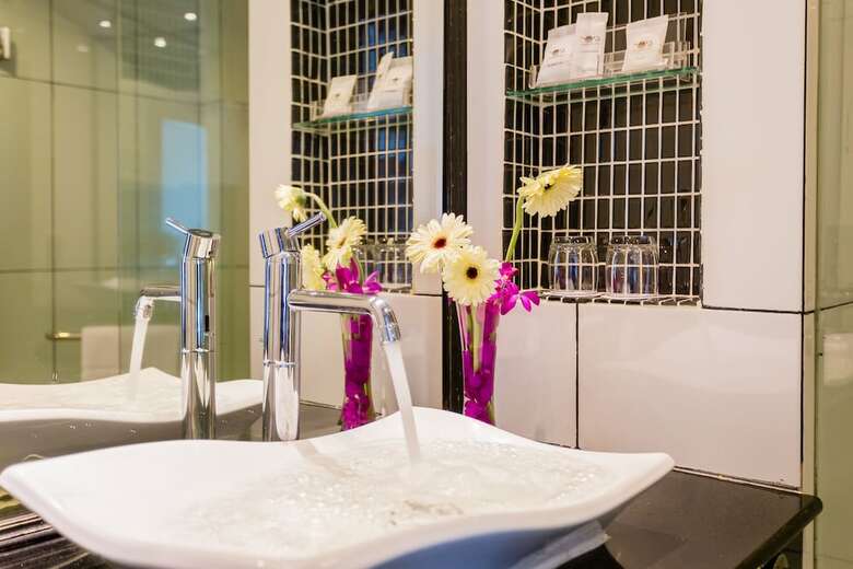 Nova Platinum Hotel