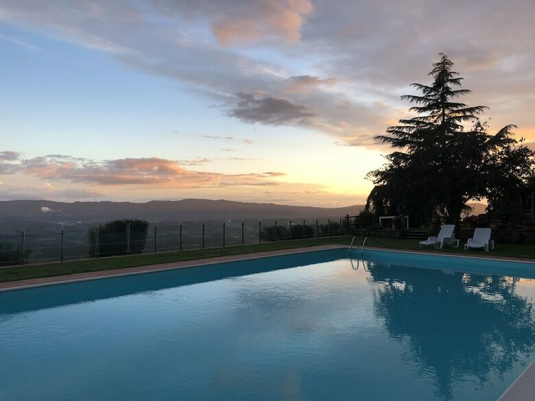 Agroturismo Borgo La Capraia
