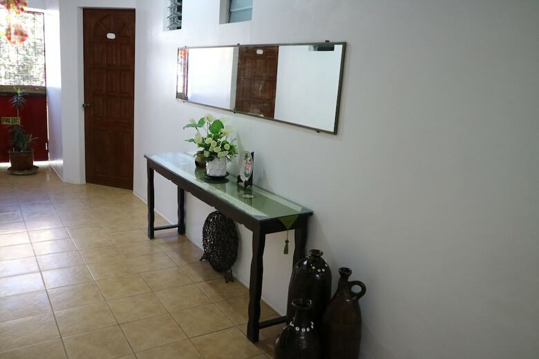 Hotel Boracay Royale Residence Inn