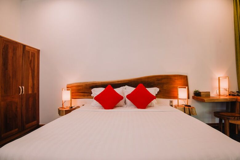Hotel Green Bay Phu Quoc Resort & Spa