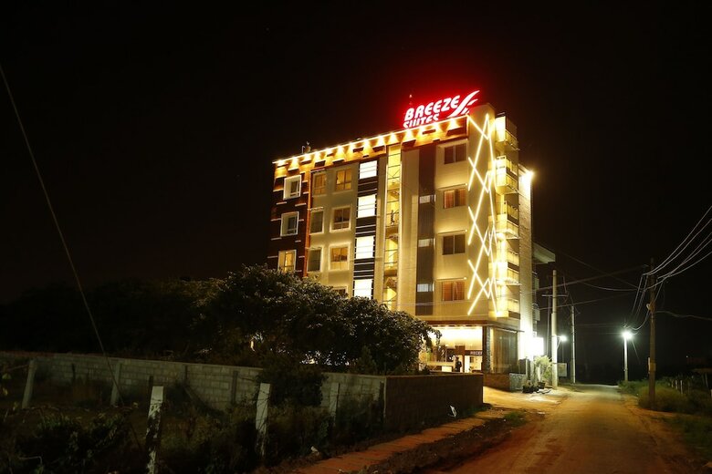 Breeze Suites Transit Hotel