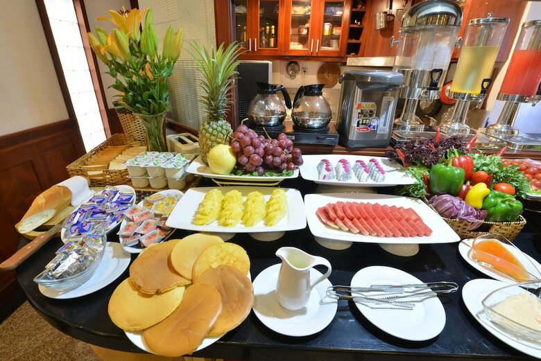 Blue Ha Noi Inn Legend Hotel