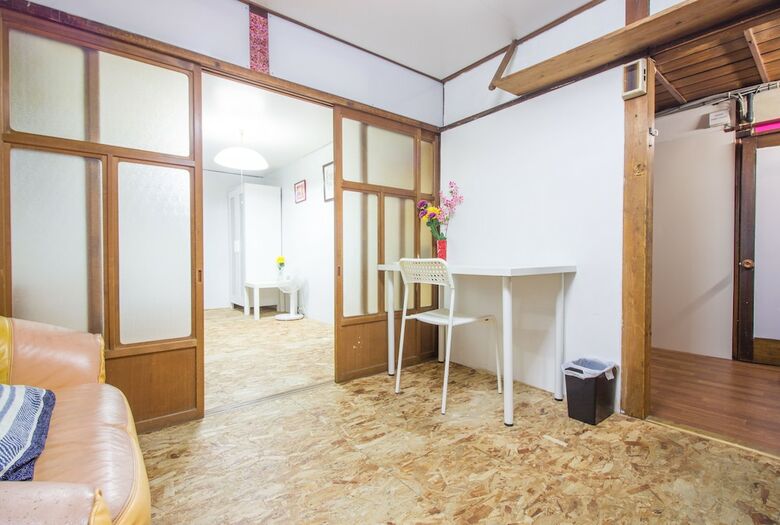 Hostal Gojo Paradiso Homes Restaurant And Bar - Hostel