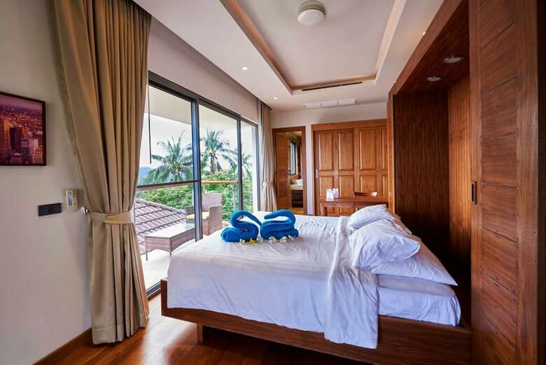 5 Bedroom Seaview Villa Lamai