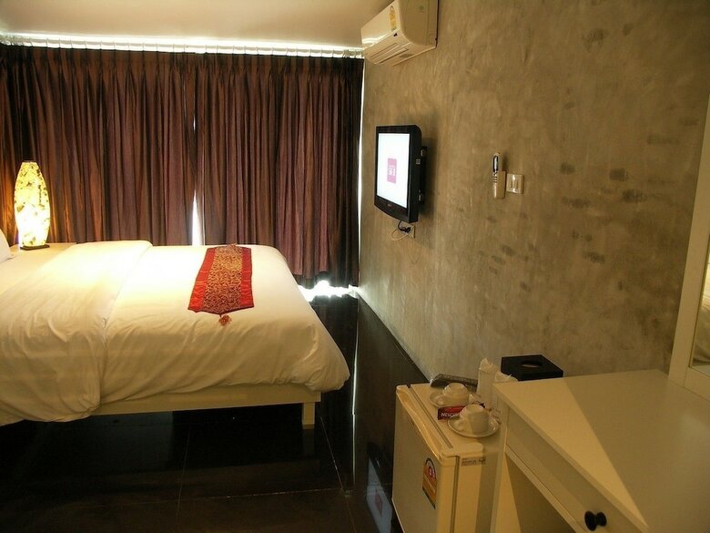 Hotel Suan Muang Porn