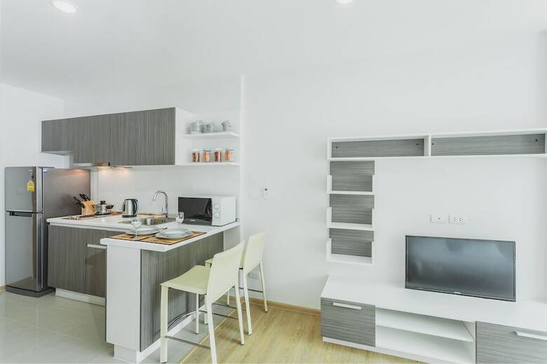 Condo In Kata In Ozone - Unit A205