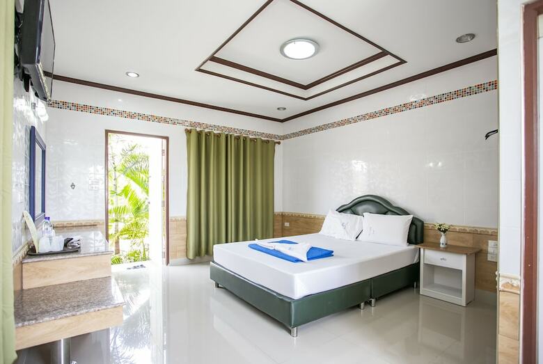 Hotel Bualuang Boutique Resort