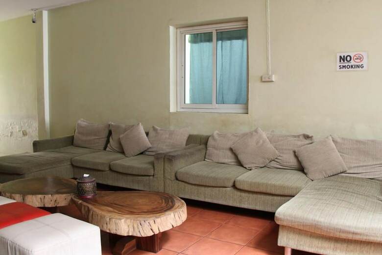 Hostal Phuket Backpacker Hostel