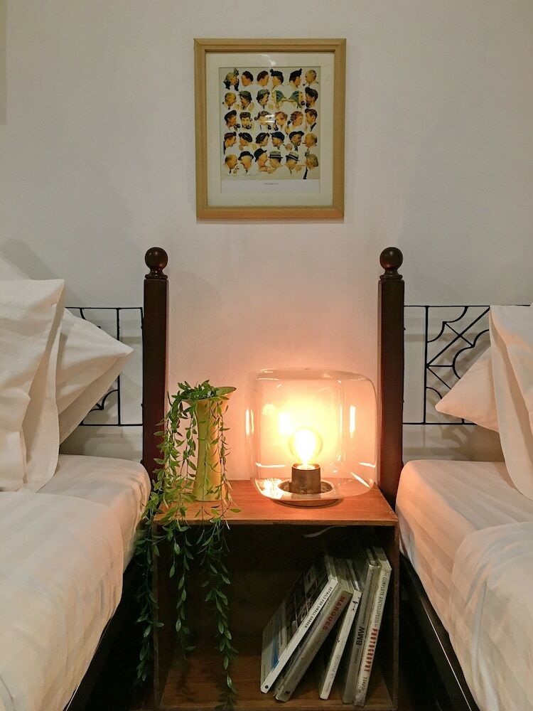 Hostal Tato House