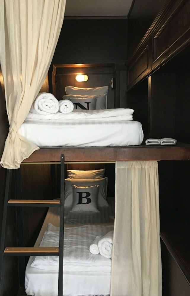 Hostal Tato House