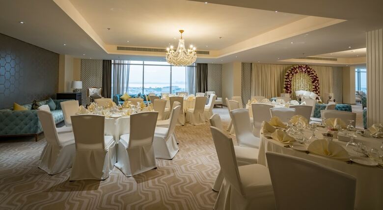 The Grove Hotel & Conference Centre