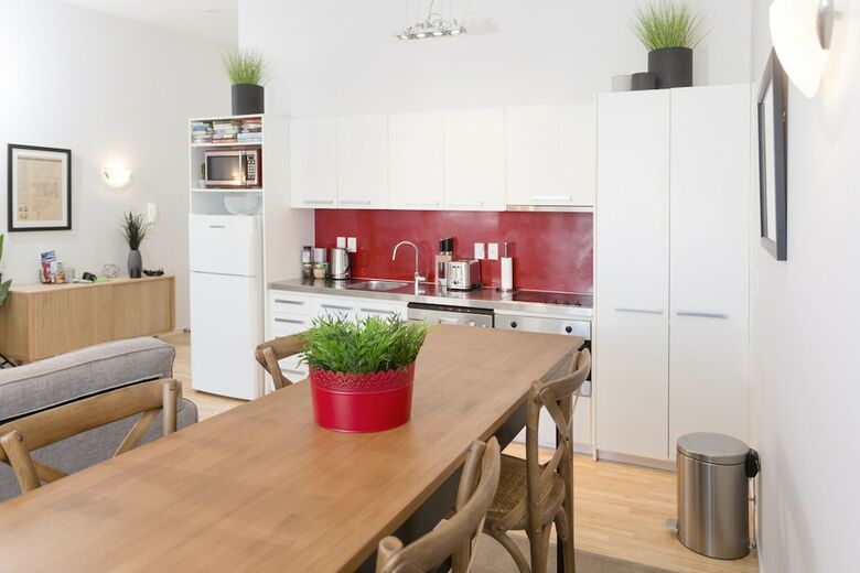 Apartamentos Towny - Top Floor Tranquility - 2 Bedrooms