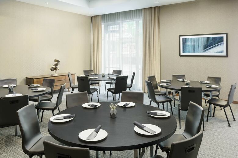AC Hotel By Marriott Chapel Hill Downtown