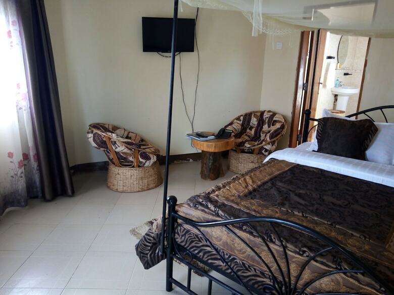 Hotel Philo Leisure Gardens