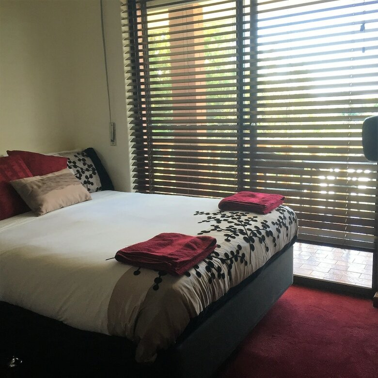 Hotel Perth Stadium Homestay