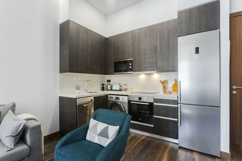 Dobo Homes Gran Via L Apartment